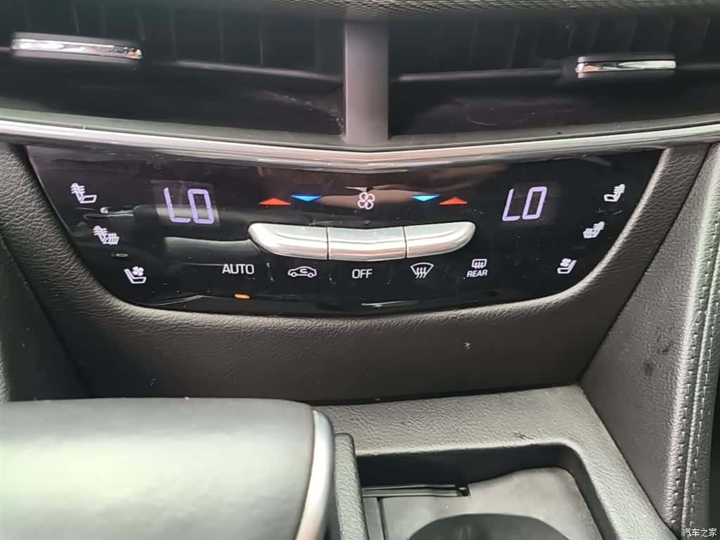 Cadillac CT6, 2016 13
