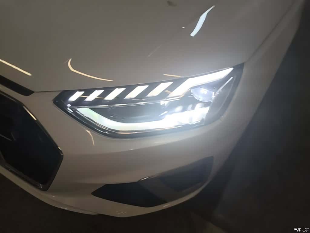 Audi A4L, 2021 24