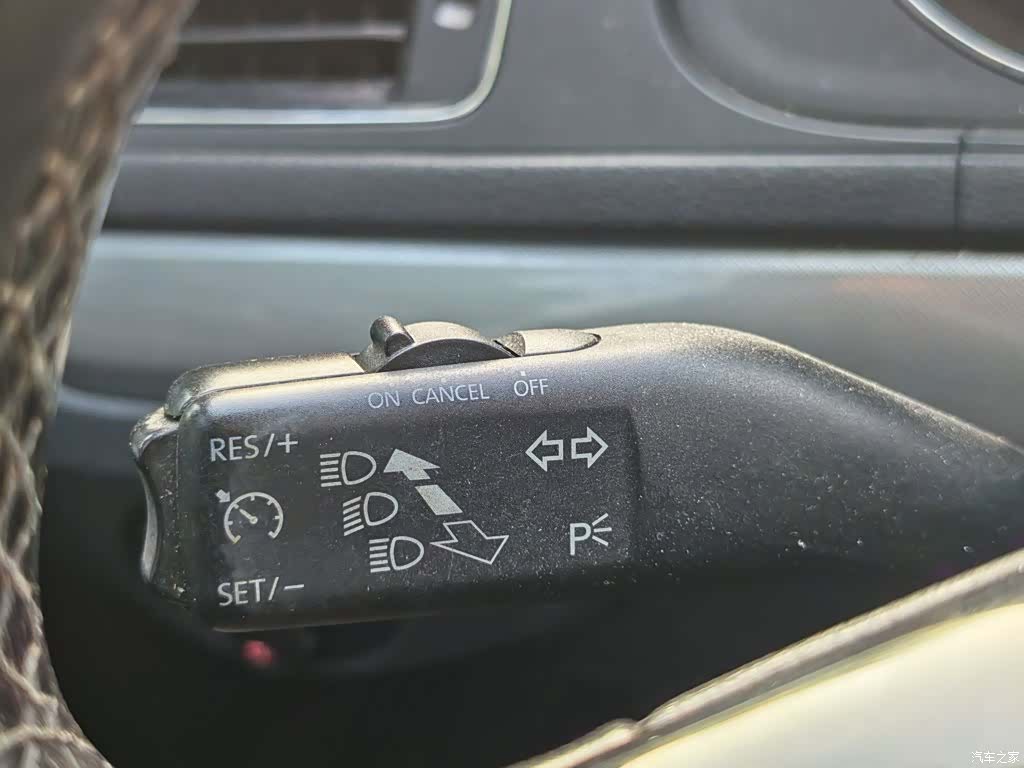 Volkswagen Lavida, 2017 21