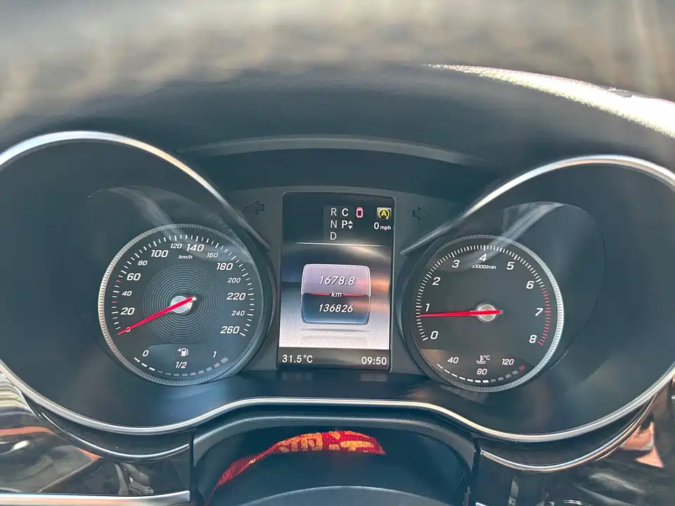 Mercedes-Benz V-class