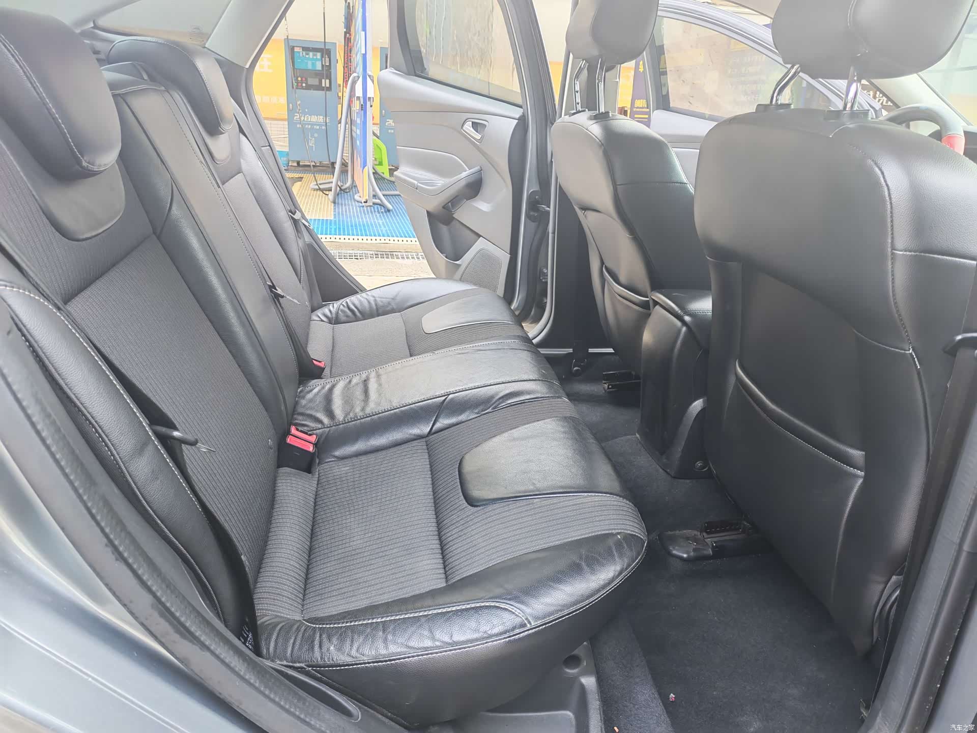 Ford Focus, 2014 11