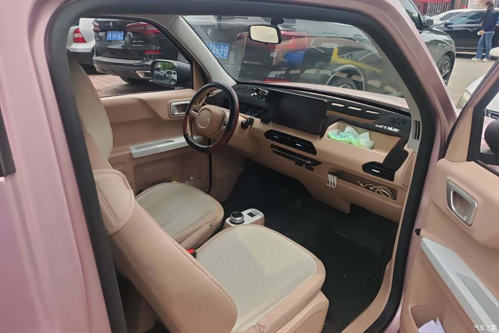 Geely Panda, 2024 8