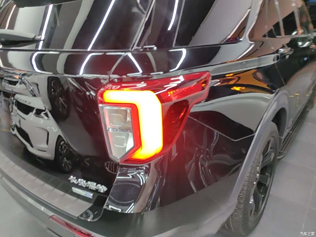 Ford Explorer, 2021 8