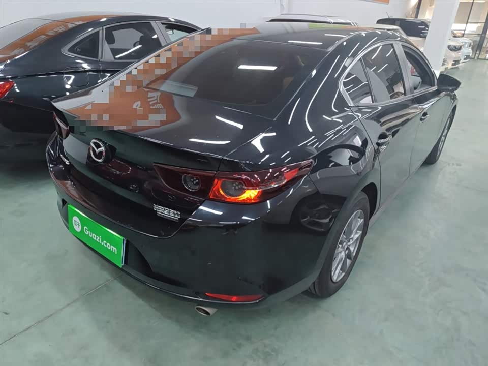 Mazda 3 Angkesaila