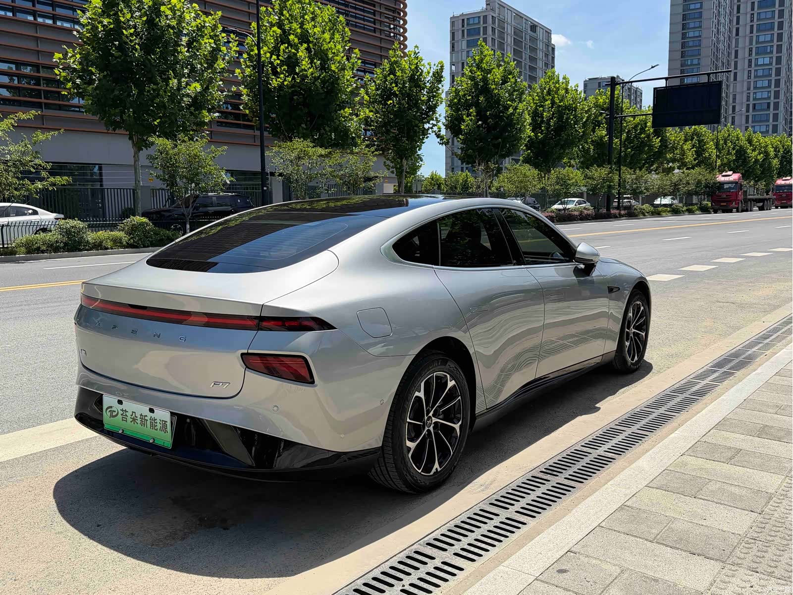 Xpeng P7, 2022 все фото