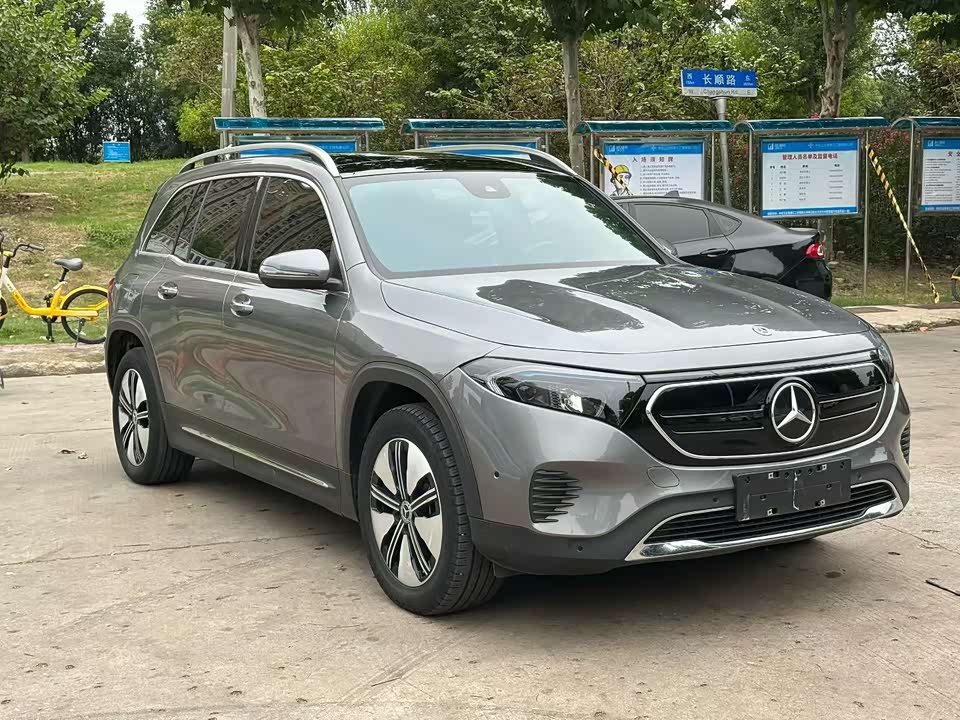Mercedes-Benz EQB