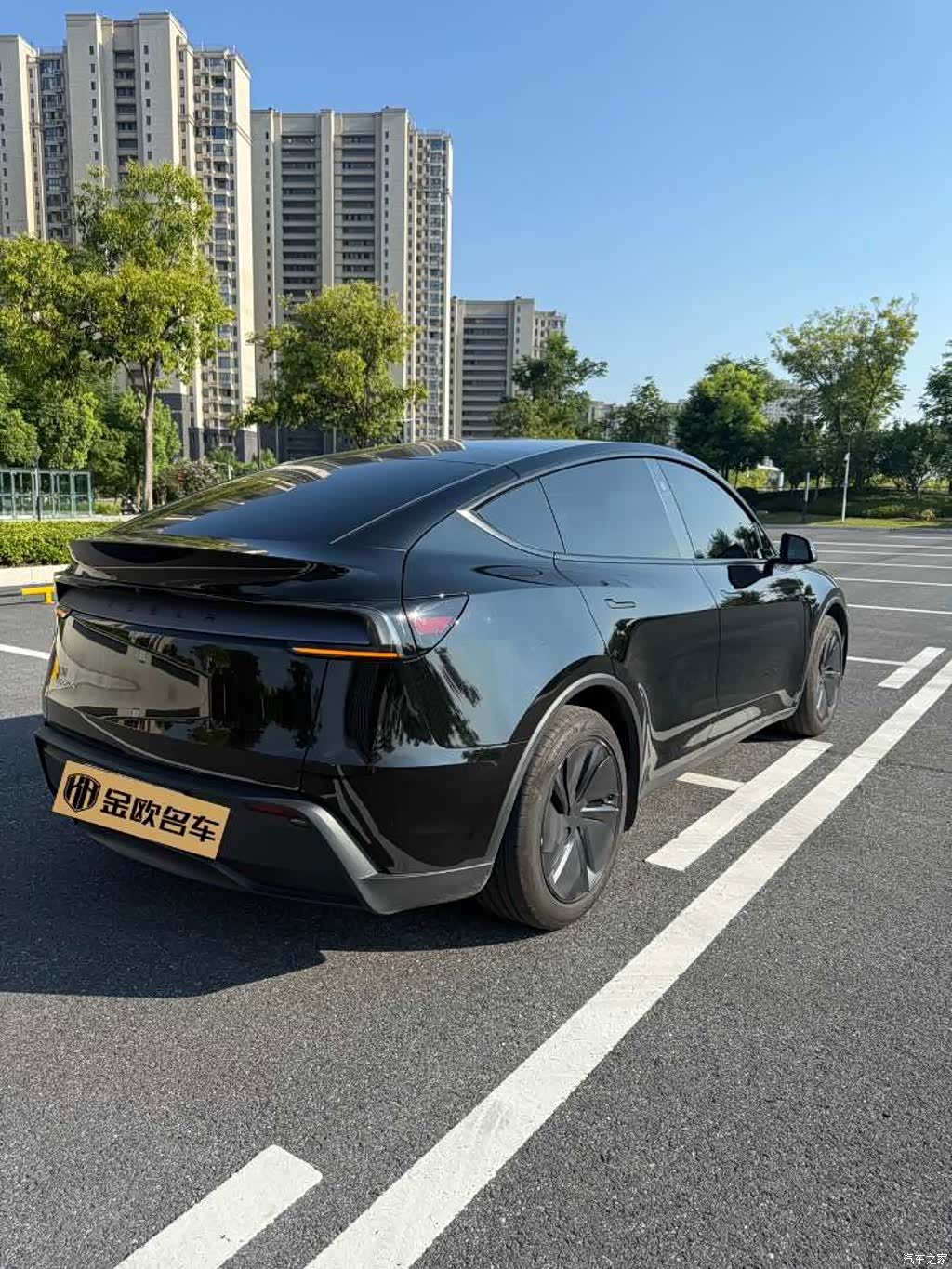 Tesla Model Y, 2026 3