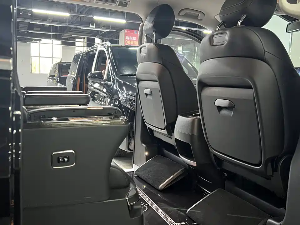 Mercedes-Benz V-class Mercedes-Benz V-class