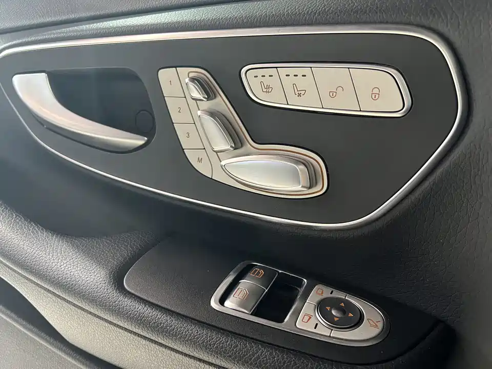 Mercedes-Benz V-class Mercedes-Benz V-class