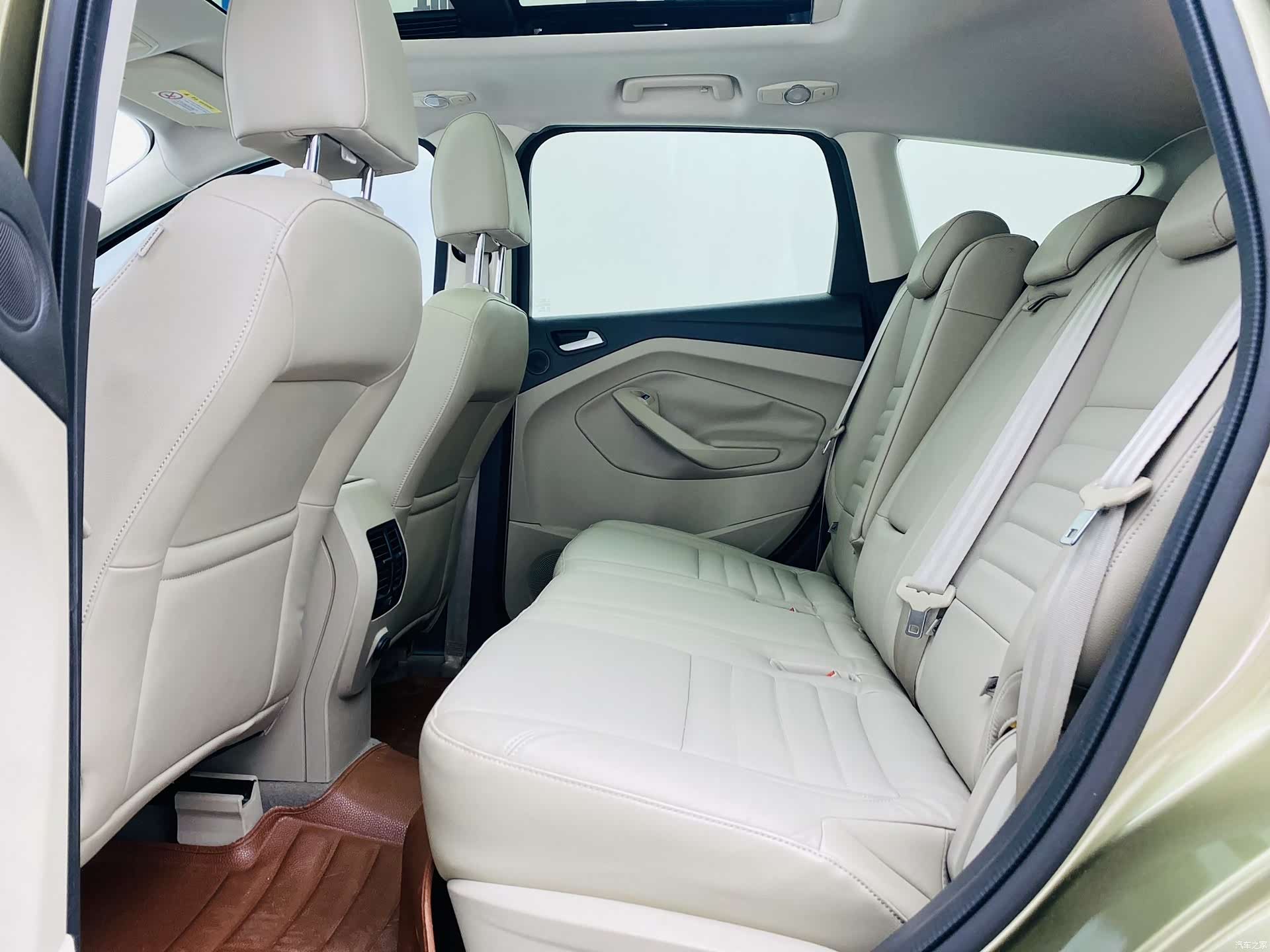 Ford Kuga, 2015 16