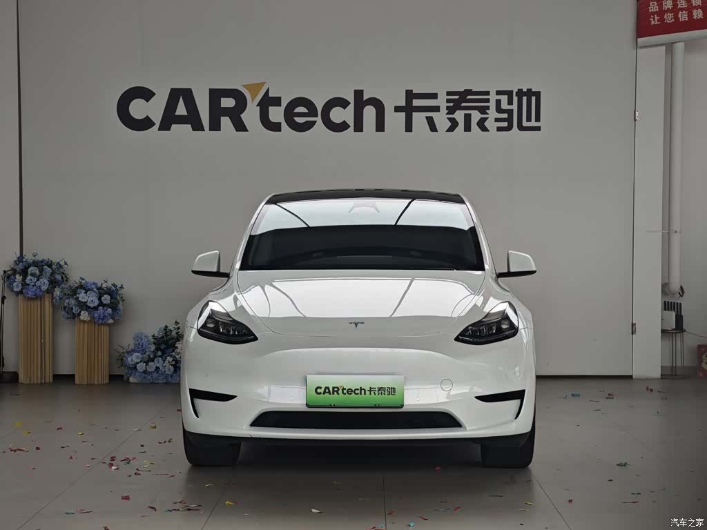 Tesla Model Y, 2023 2