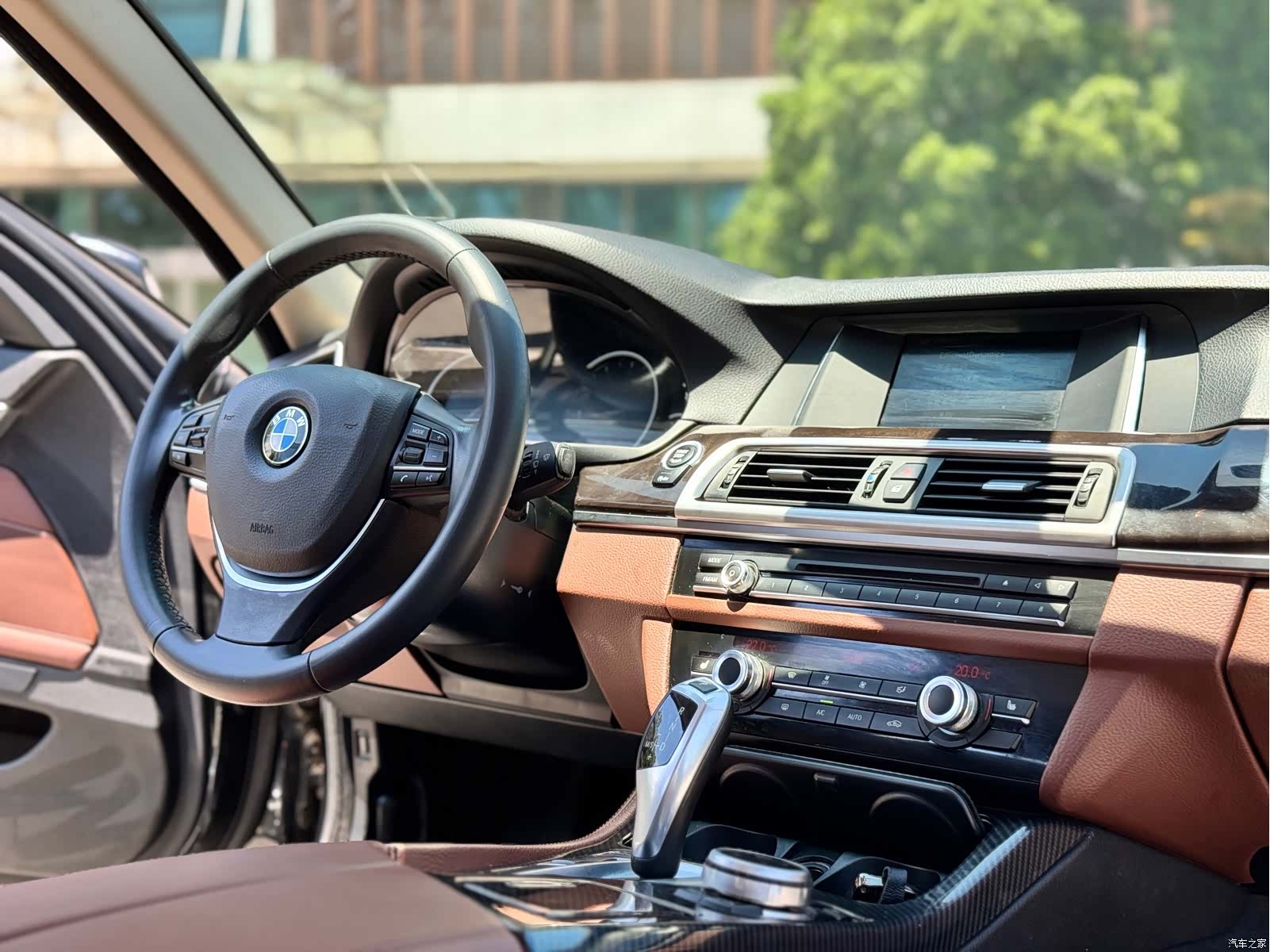BMW 5 Series, 2017 11