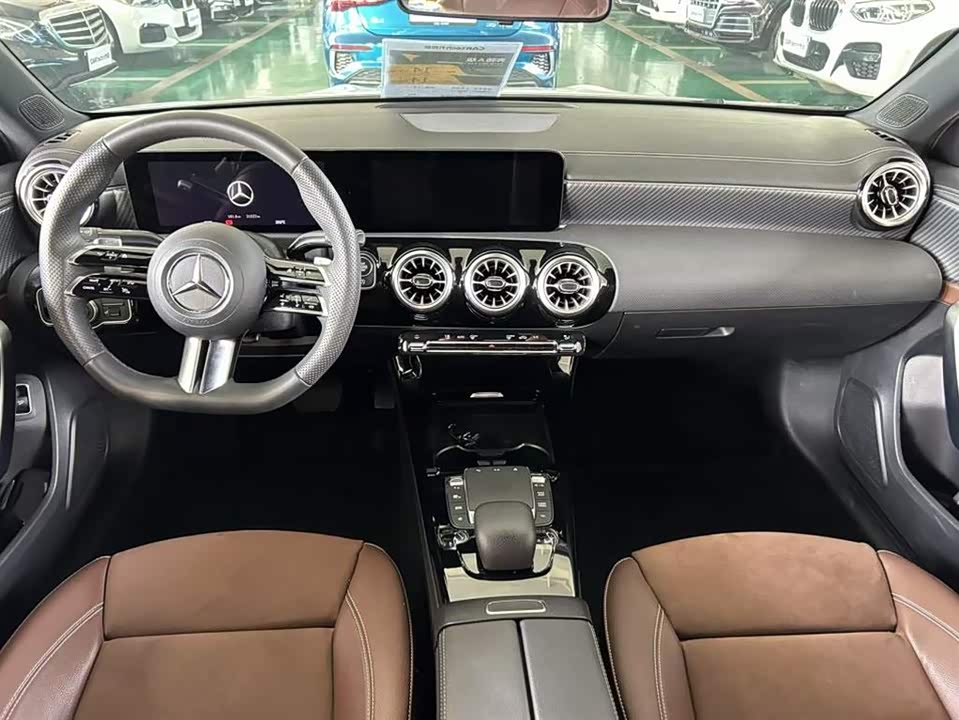 Mercedes-Benz Class A Mercedes-Benz Class A