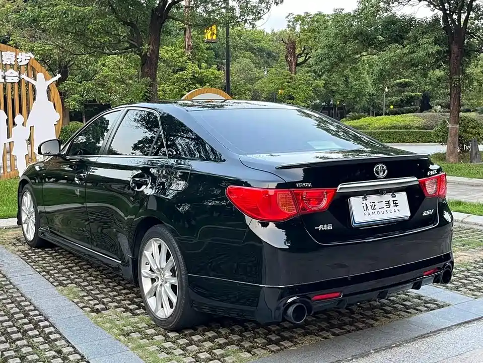 Toyota Reiz Toyota Reiz