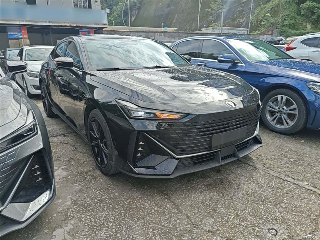 Changan UNI-V, 2022 4