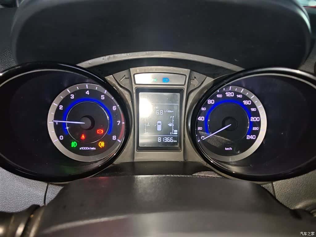 Changan CS15, 2016 12