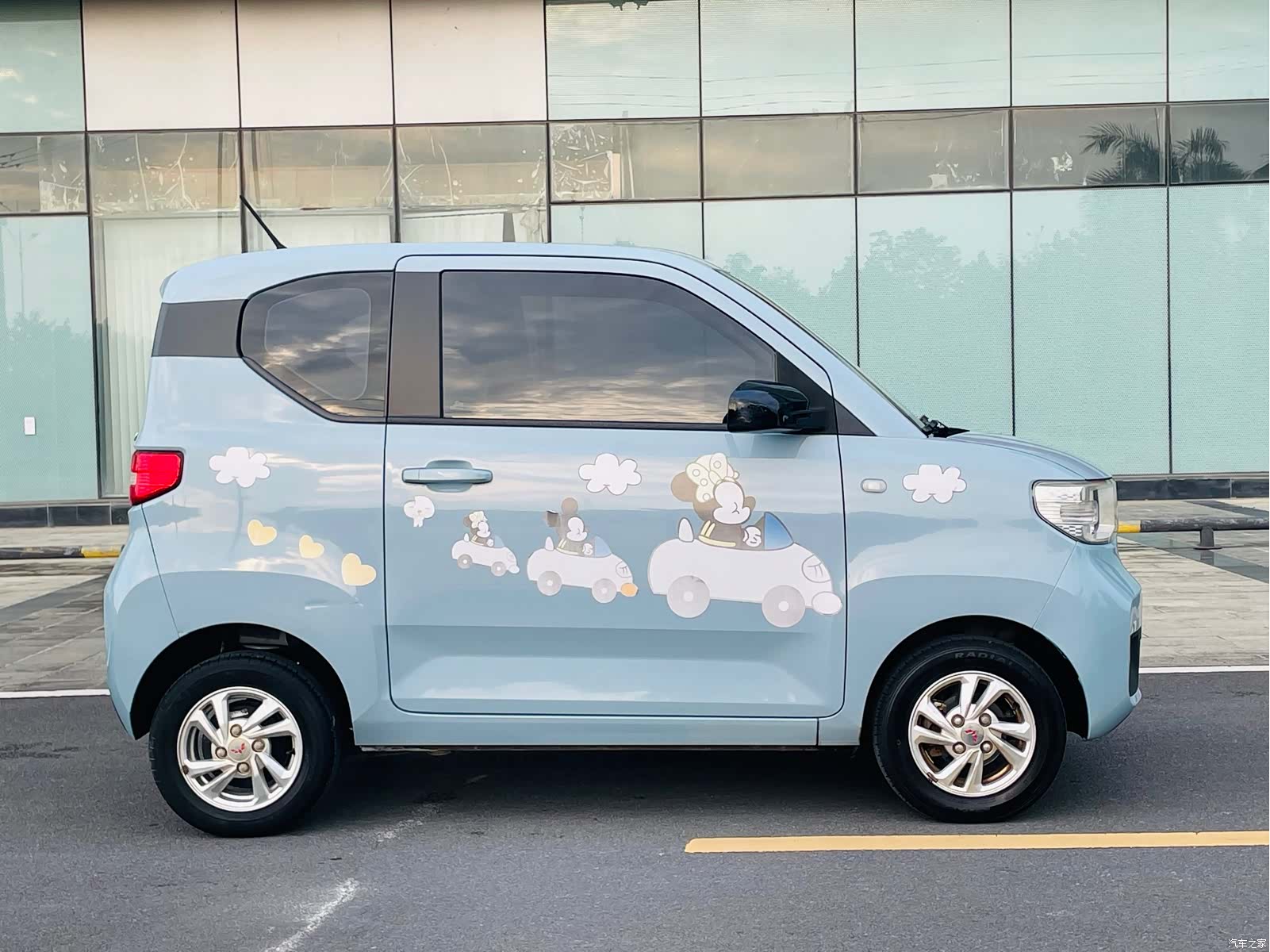 Wuling MINIEV, 2020 4