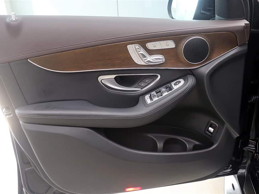 Mercedes-Benz GLC Mercedes-Benz GLC