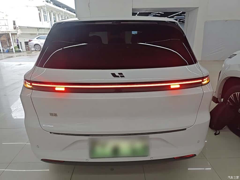 Li Auto L6, 2024 6