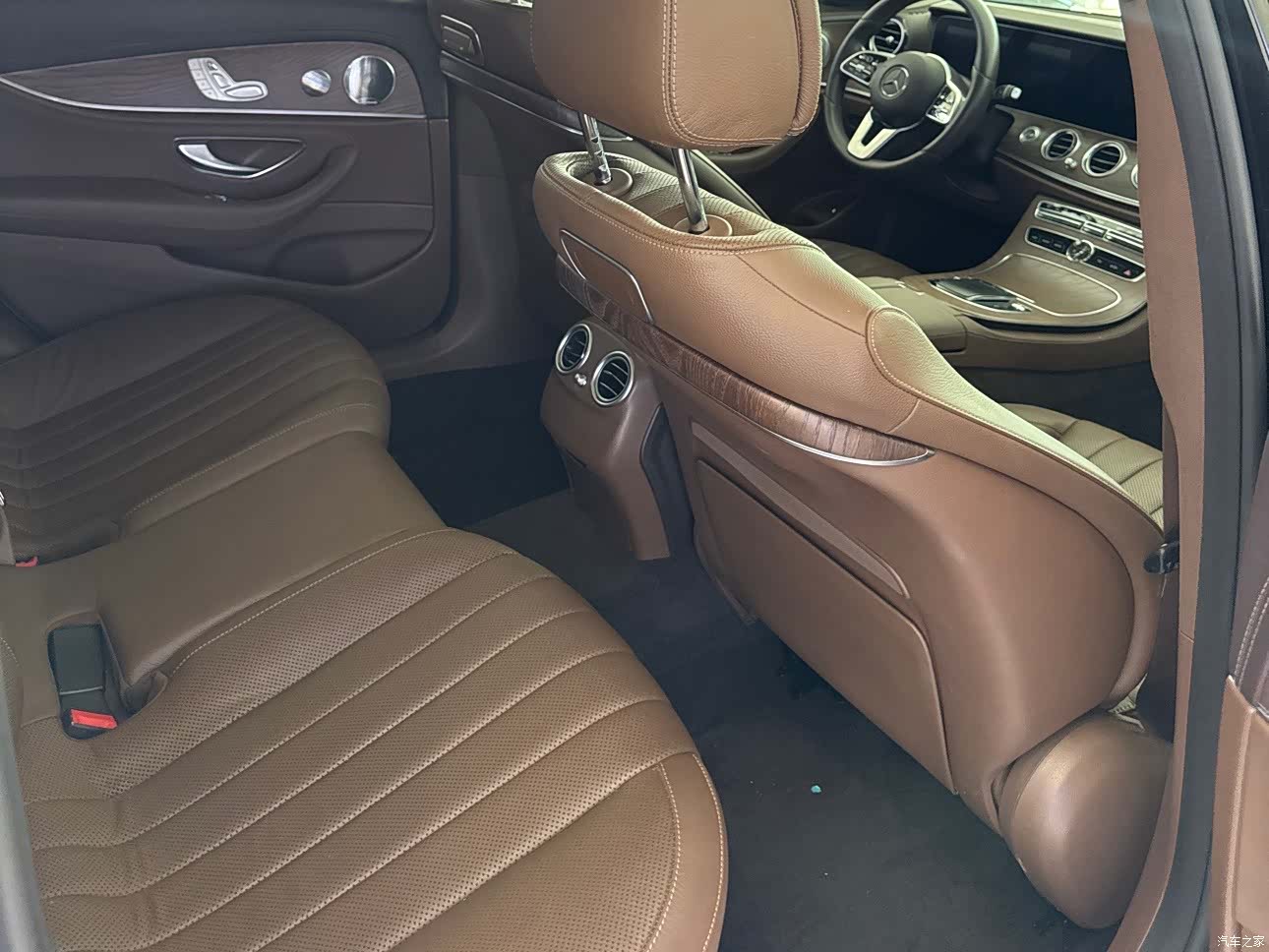 Mercedes-Benz E-Class, 2020 9