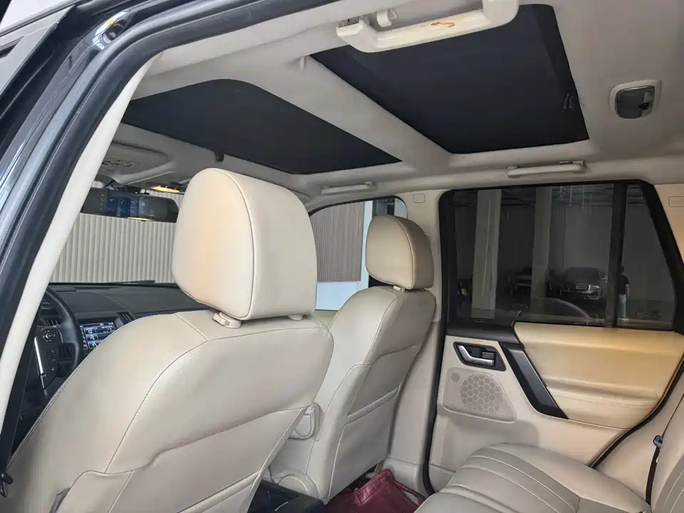 Land Rover Freelander 2