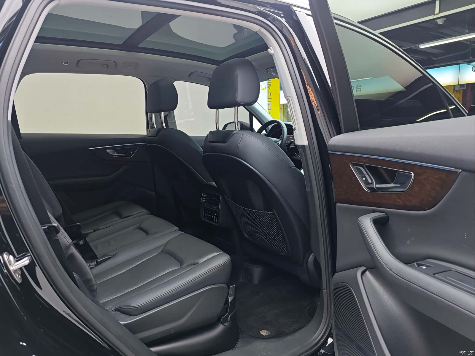 Audi Q7, 2023 8