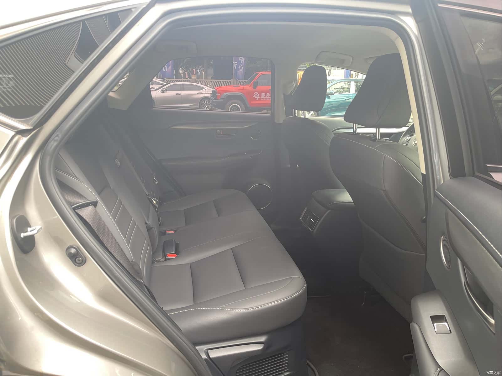 Lexus NX, 2018 14