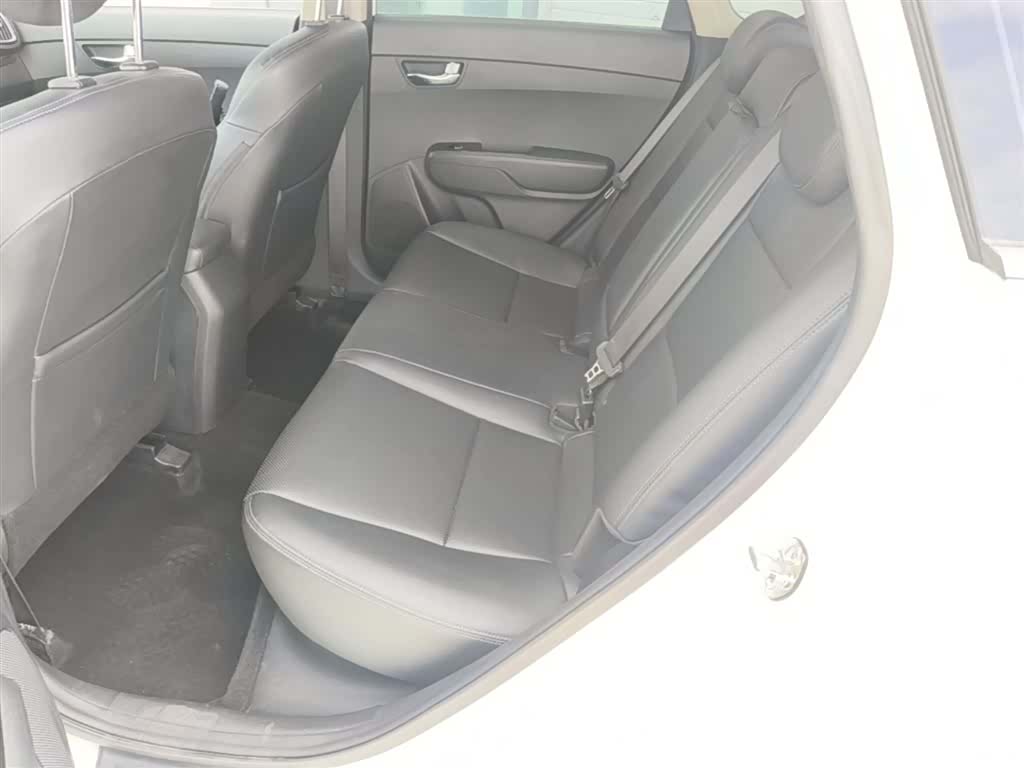 Kia KX3, 2016 17