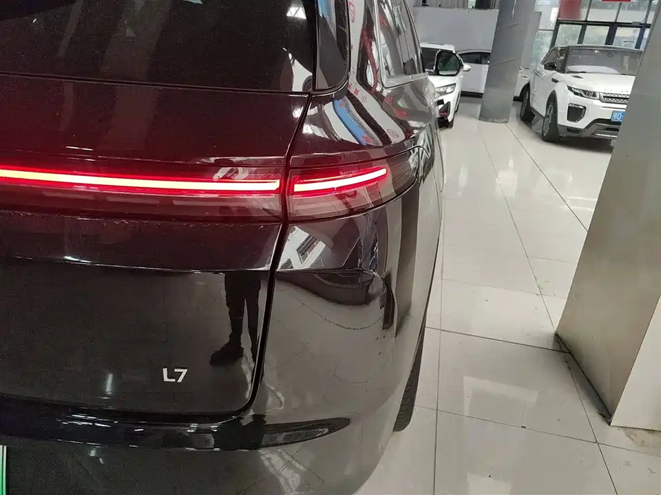 Li Auto Ideal L7
