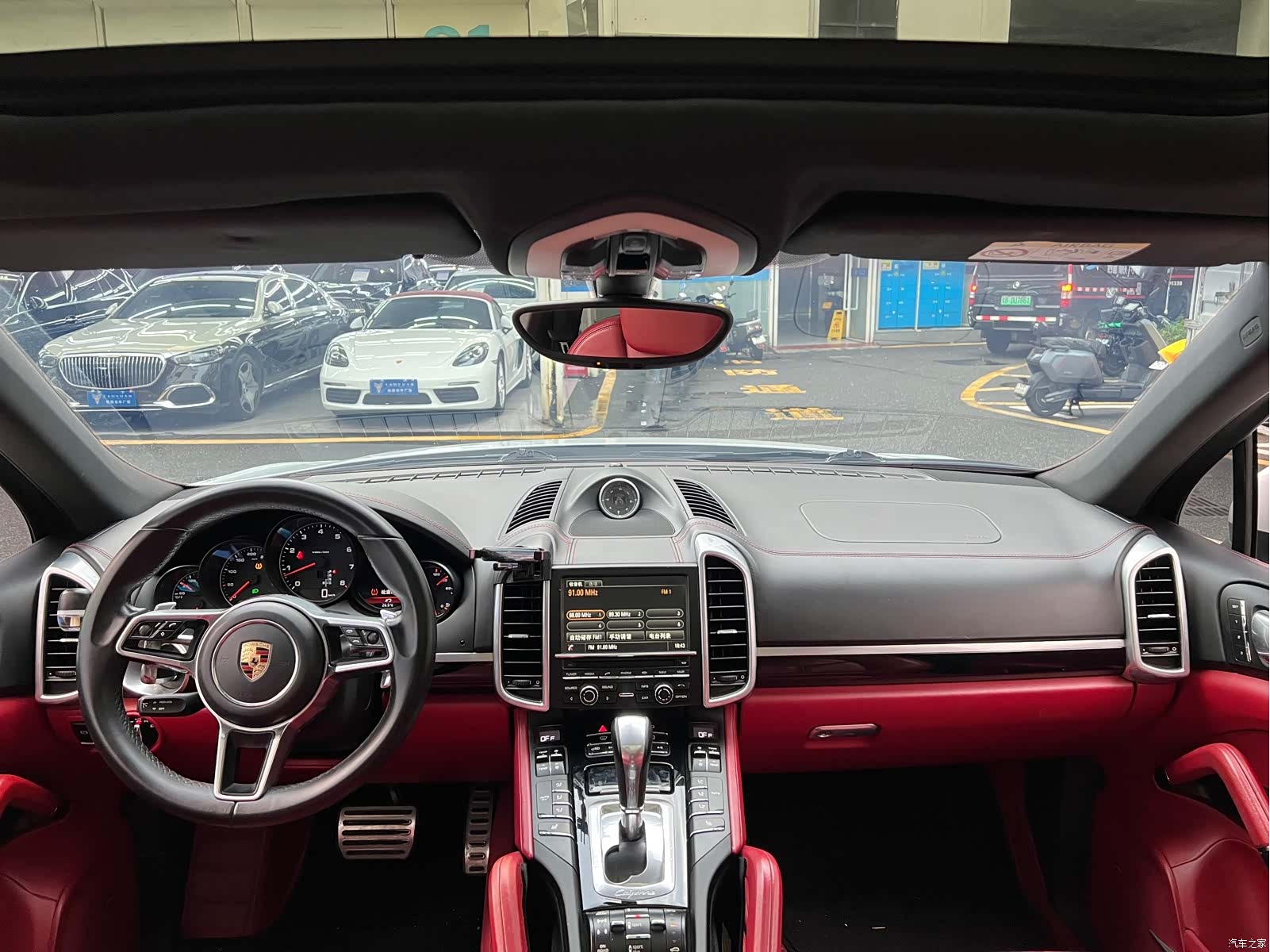 Porsche Cayenne, 2016 все фото