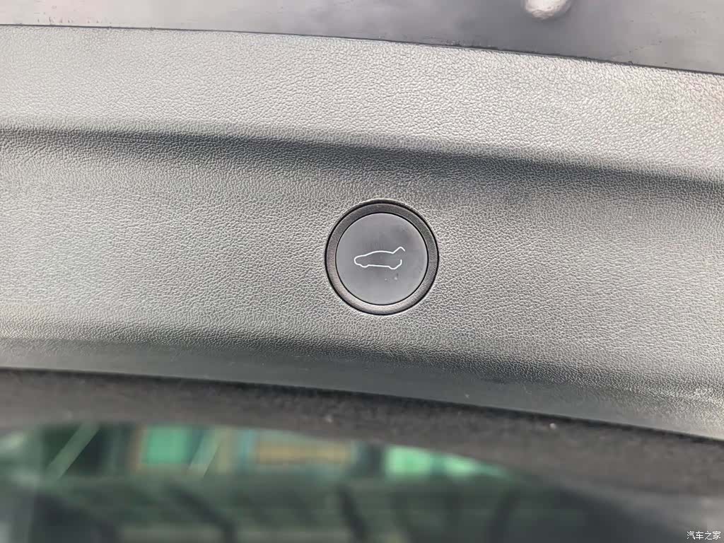 Tesla Model Y, 2023 11