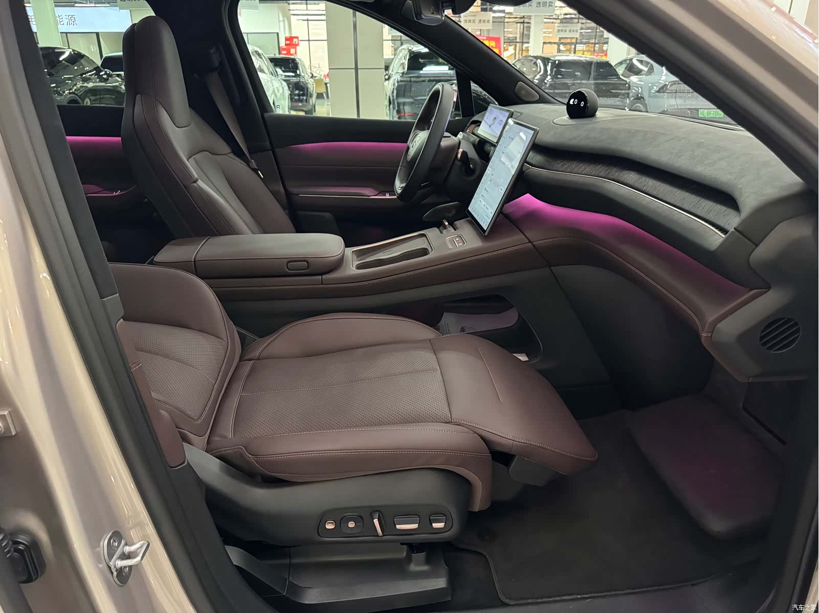 NIO EC7, 2025 8