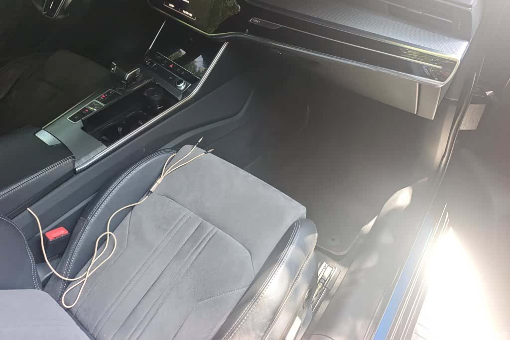 Audi A6L, 2022 8