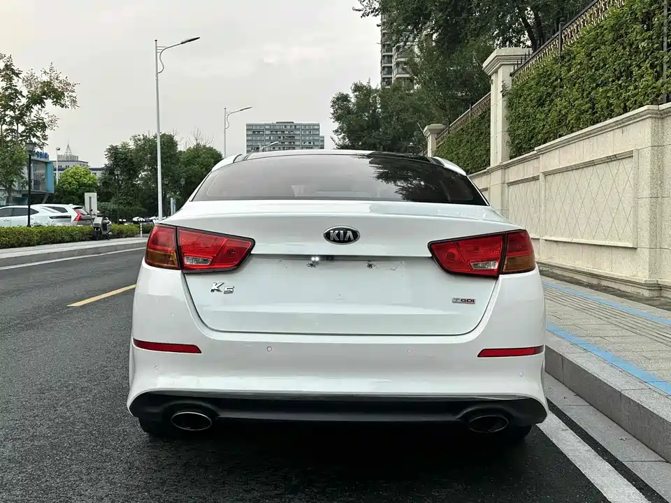 Kia K5