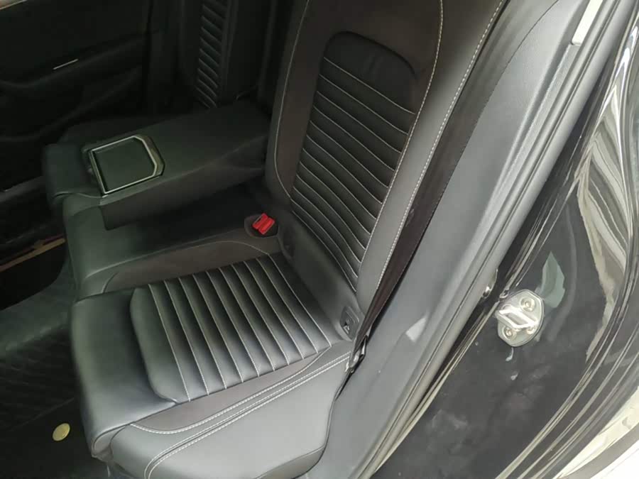 Volkswagen Magotan 2022, фото 16