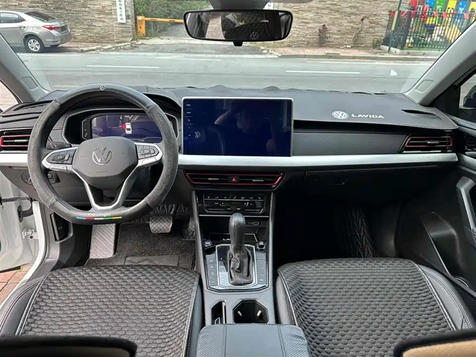 Volkswagen Lavida