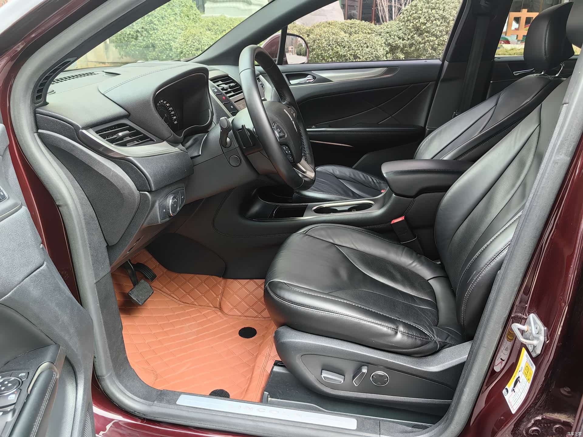 Lincoln MKC, 2018 23