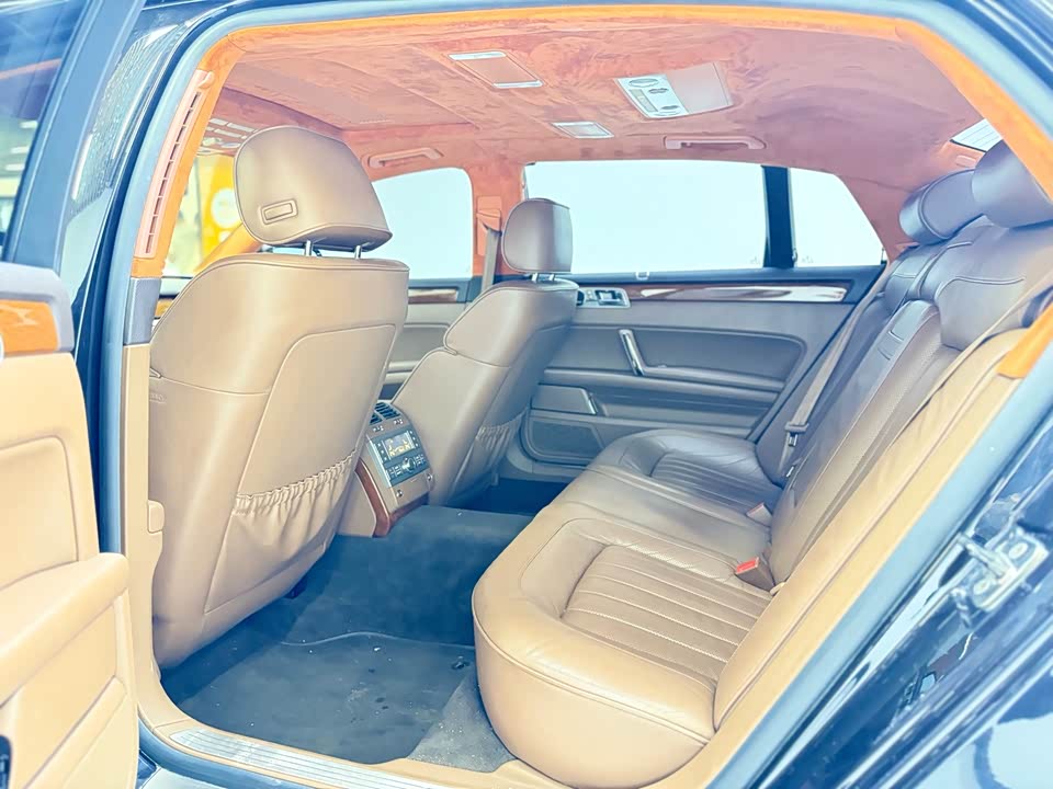 Volkswagen Phaeton Volkswagen Phaeton