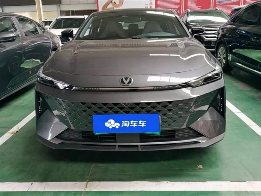 Changan UNI-V Smart iDD