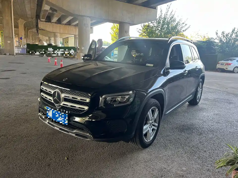 Mercedes-Benz GLB Mercedes-Benz GLB