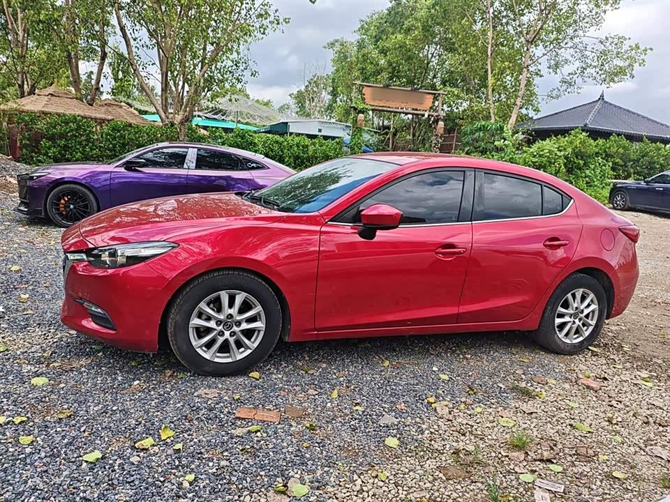 Mazda 3 Angkesaila