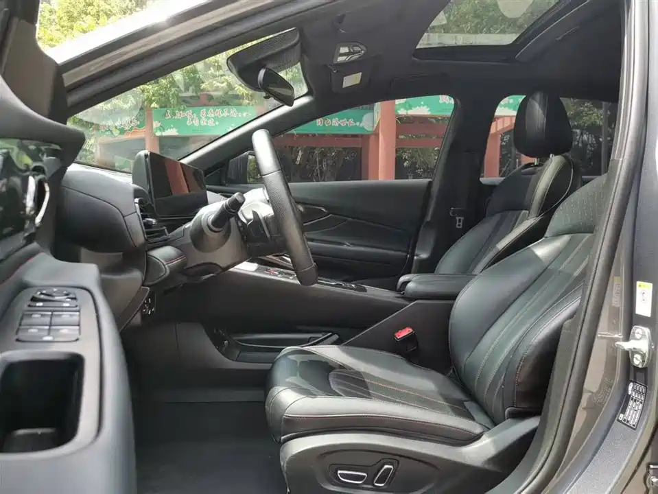 Trumpchi Shadow Leopard