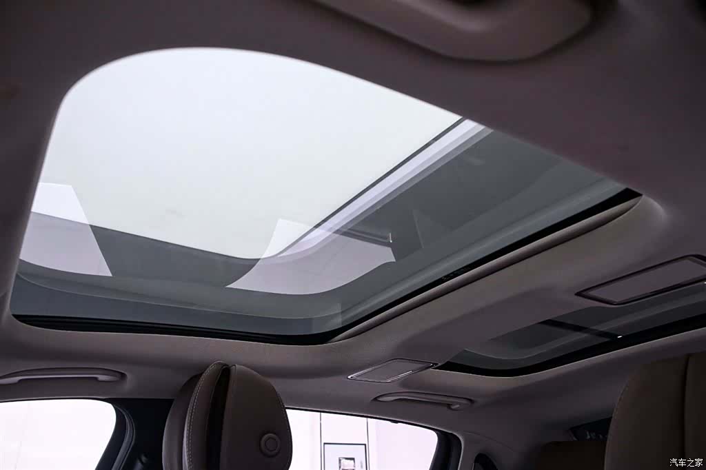 Mercedes-Benz E-Class, 2018 10