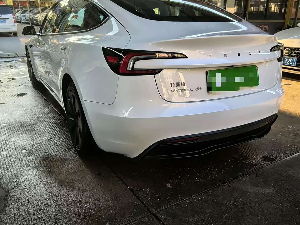 Tesla Model 3 Tesla Model 3