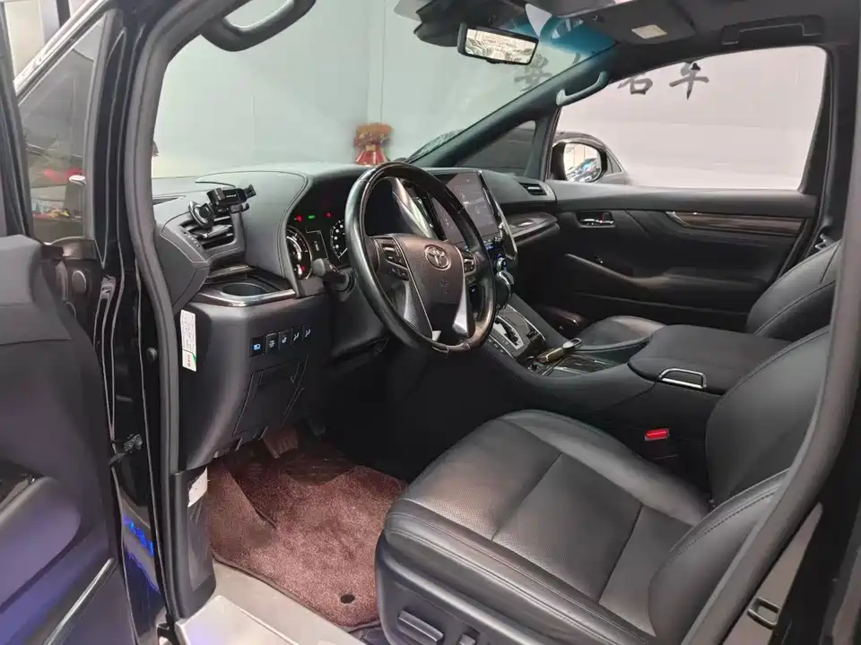 Toyota Elfa Toyota Elfa