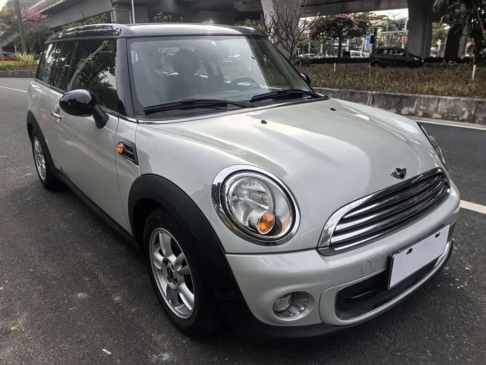 MINI CLUBMAN