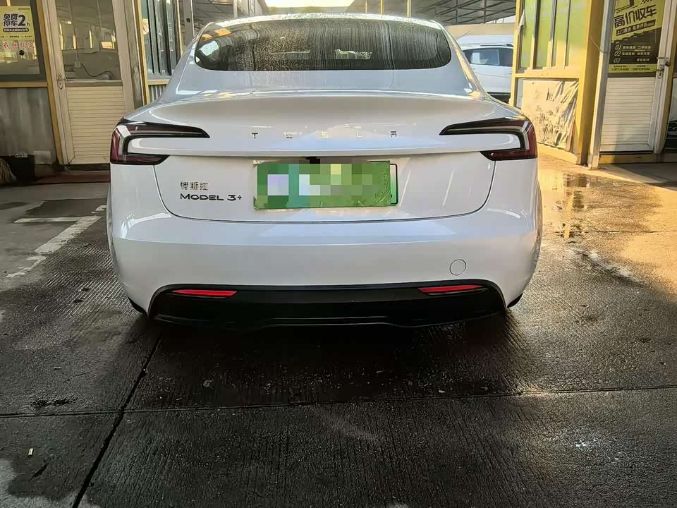 Tesla Model 3 Tesla Model 3