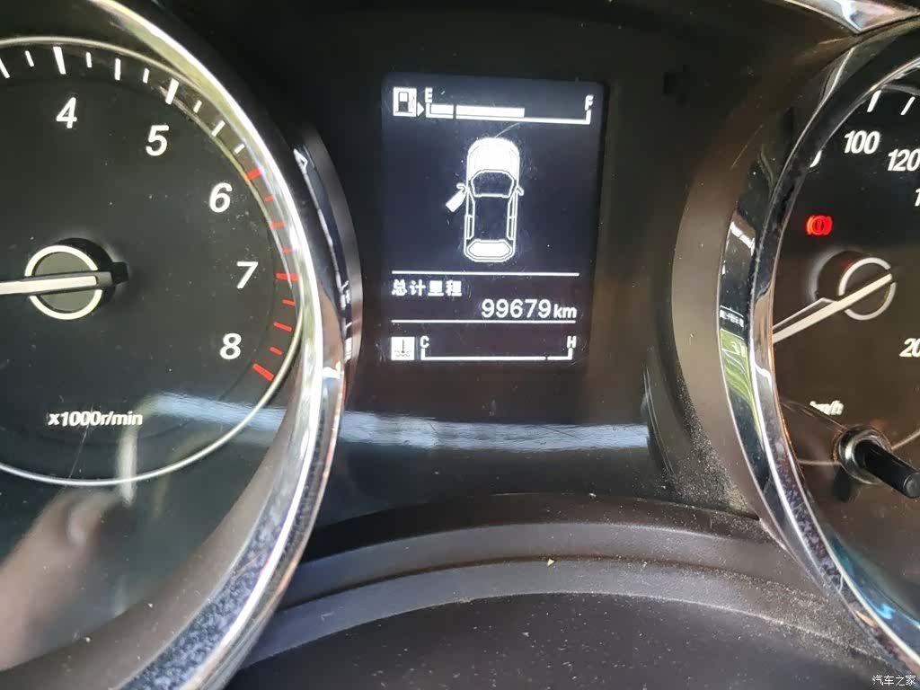 Wuling 730, 2016 9
