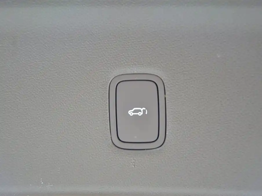 AITO Ask the world M9