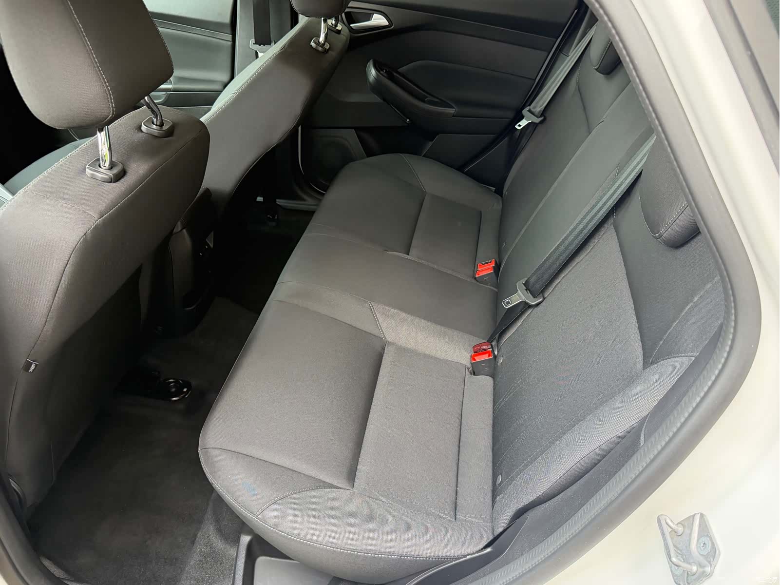 Ford Focus, 2019 6